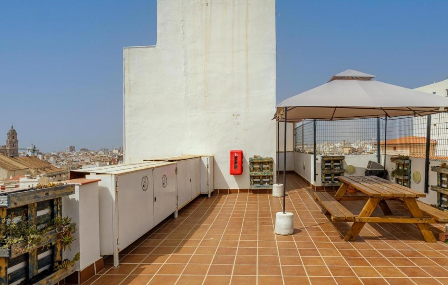 Apartament Apartamento Centrico La Merced 2 - Free Parking & Free Gym Malaga Zewnętrze zdjęcie